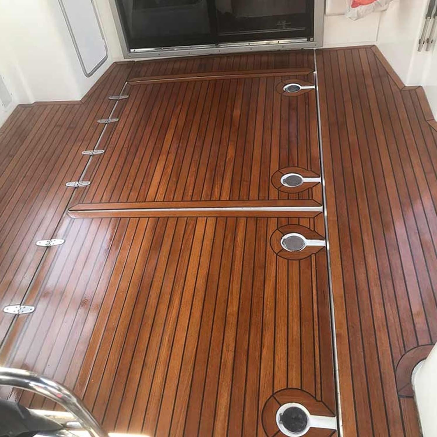 Yacht varnish gloss 180ml for a high-shine finish on wooden boat decking and surfaces
